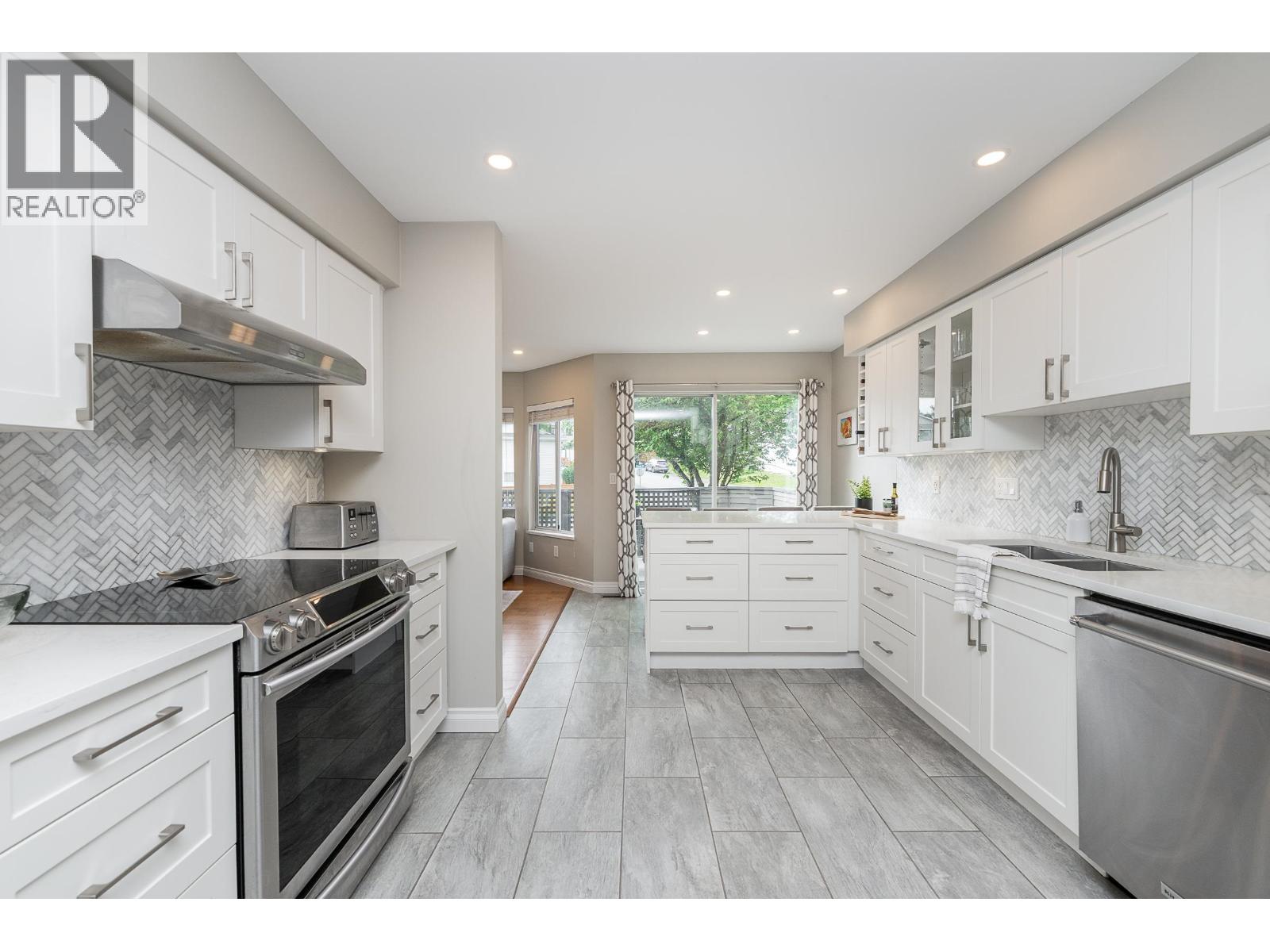 42 1271 Lasalle Place, Coquitlam, British Columbia  V3B 7C8 - Photo 1 - R3121111