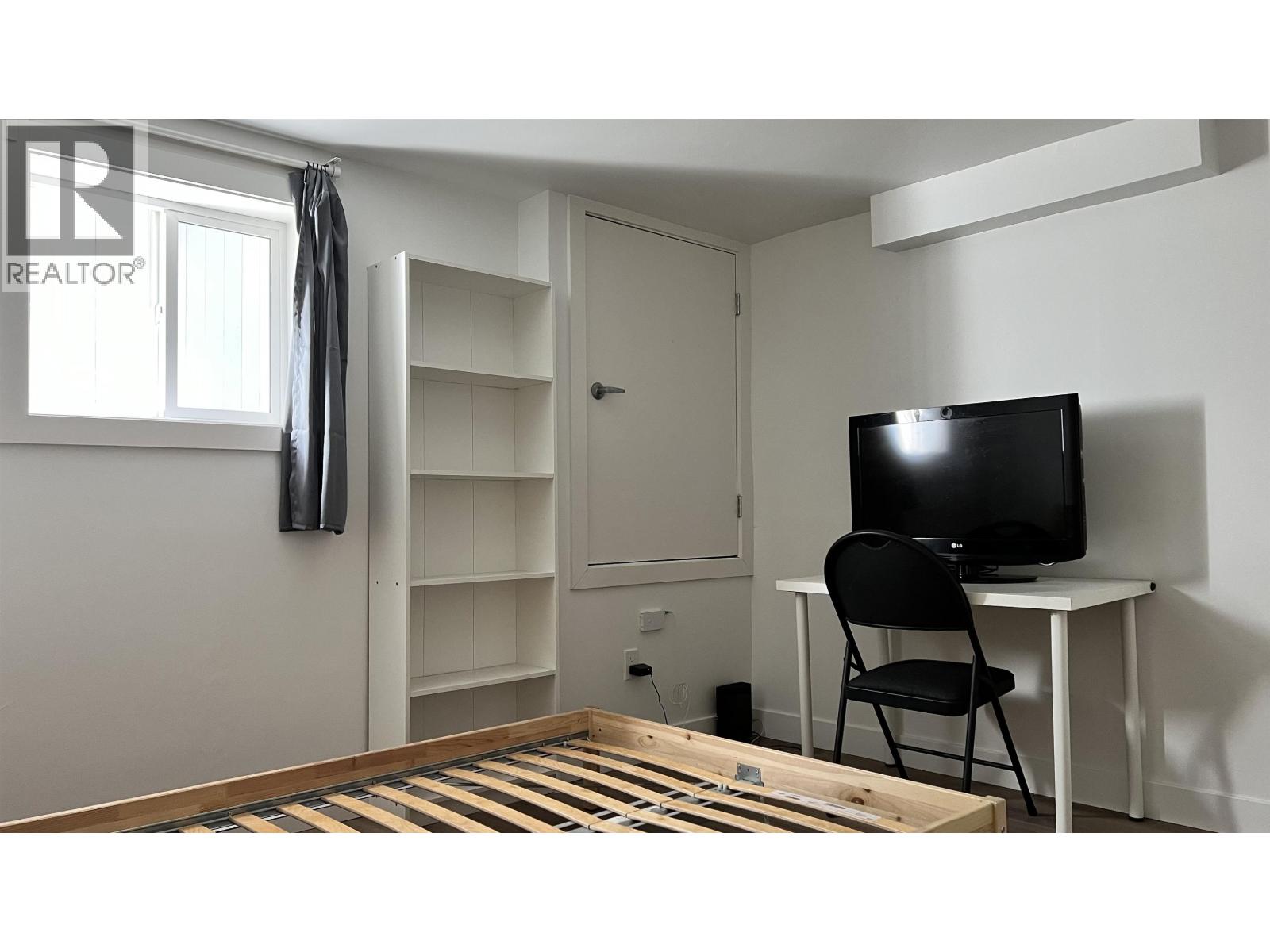 Basement-7251 Curtis Street, Burnaby, British Columbia  V5A 1K1 - Photo 3 - R3121291