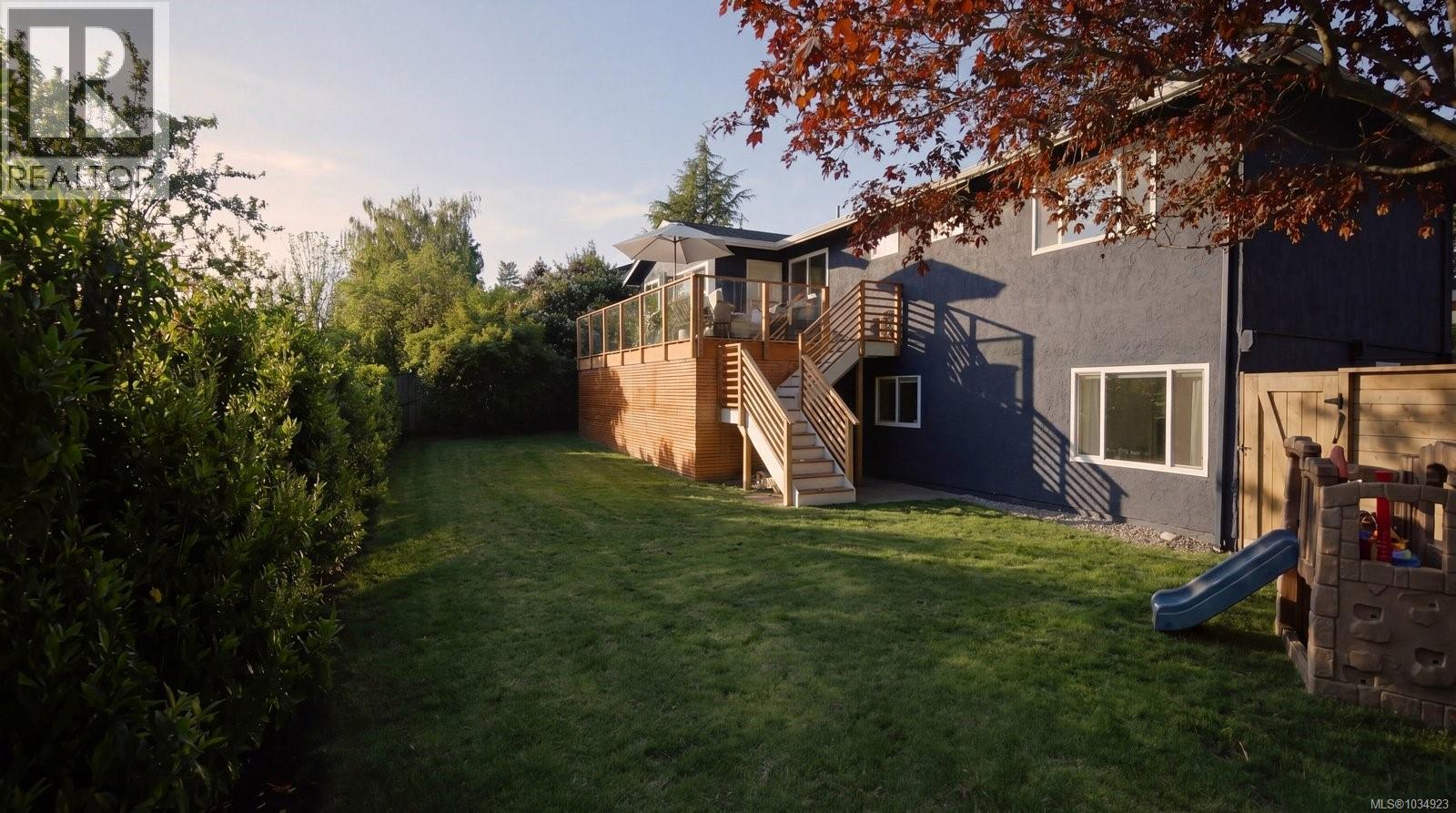4021 Hessington Pl, Saanich, British Columbia  V8N 5C5 - Photo 45 - 1034923