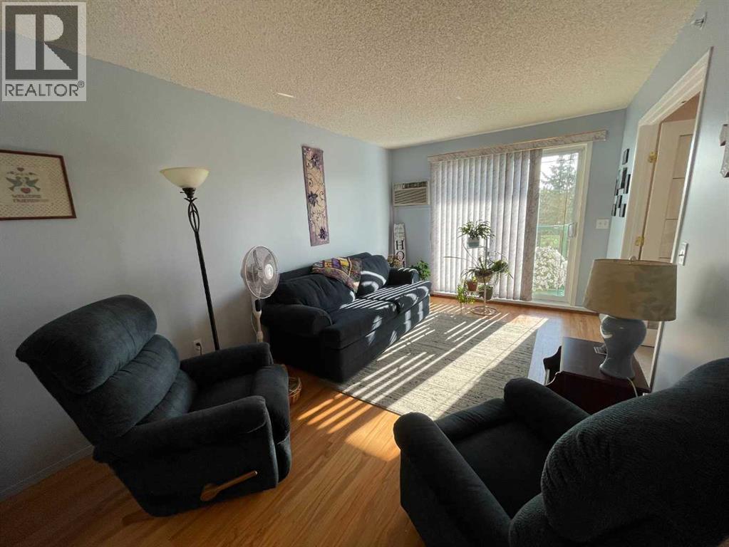 405, 1881 17 Street, Didsbury, Alberta  T0M 0W0 - Photo 9 - A2271728