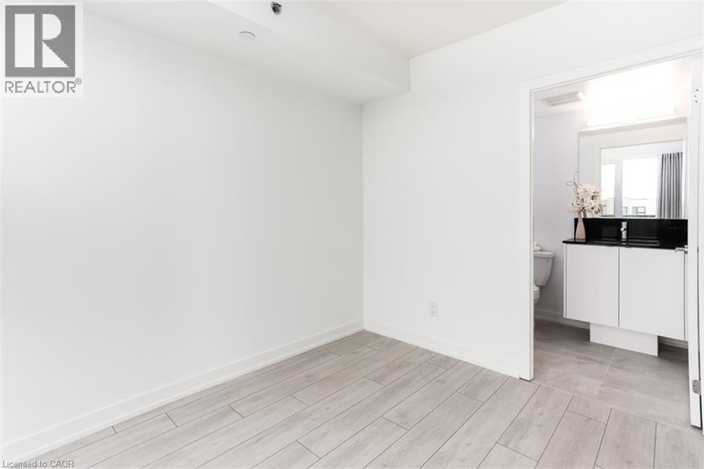 3210 Dakota Common Unit# A320, Burlington, Ontario  L7M 2A8 - Photo 19 - 40828112