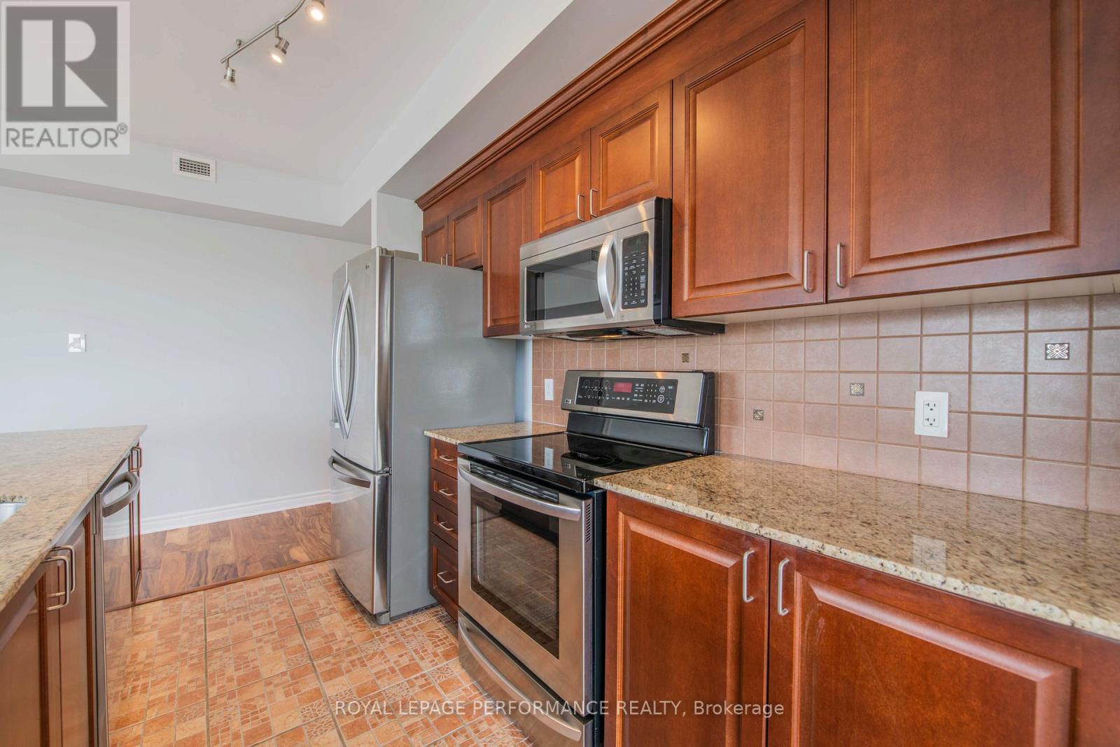 802 - 70 Landry Street, Ottawa, Ontario  K1L 0A8 - Photo 21 - X13102950