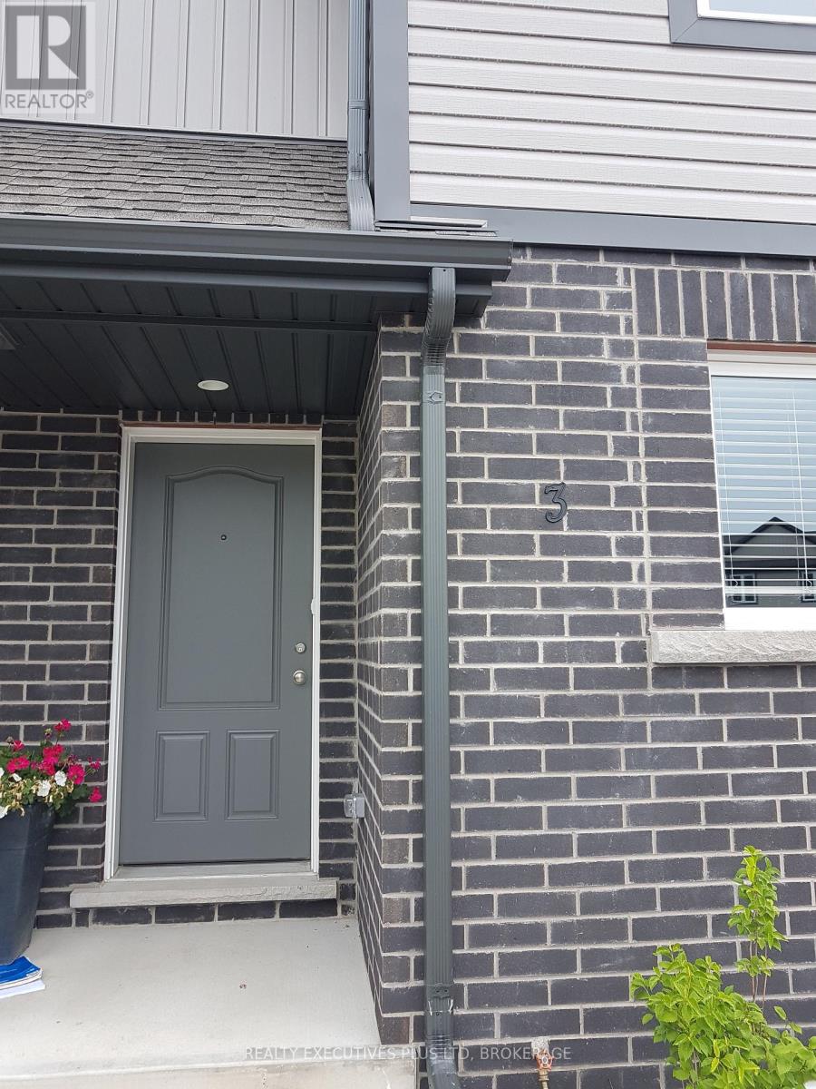 3 - 7768 Ascot Circle, Niagara Falls, Ontario  L2H 3H2 - Photo 2 - X13102926