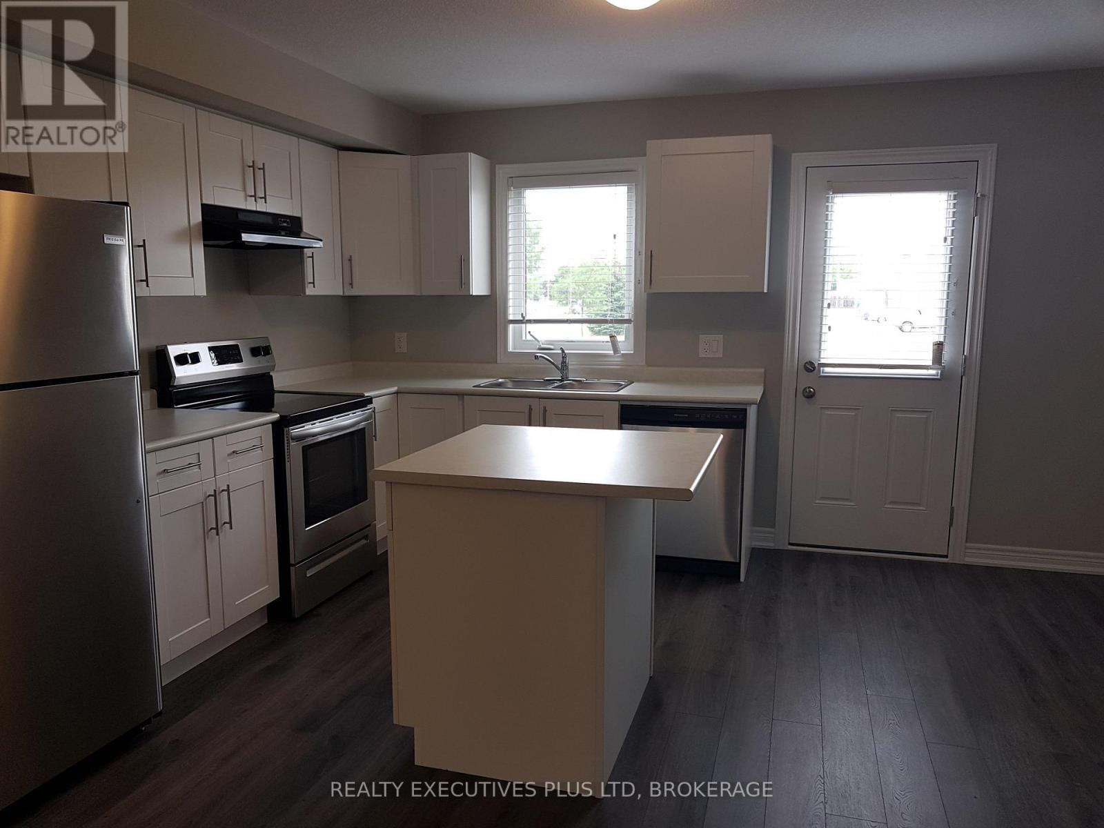 3 - 7768 Ascot Circle, Niagara Falls, Ontario  L2H 3H2 - Photo 5 - X13102926