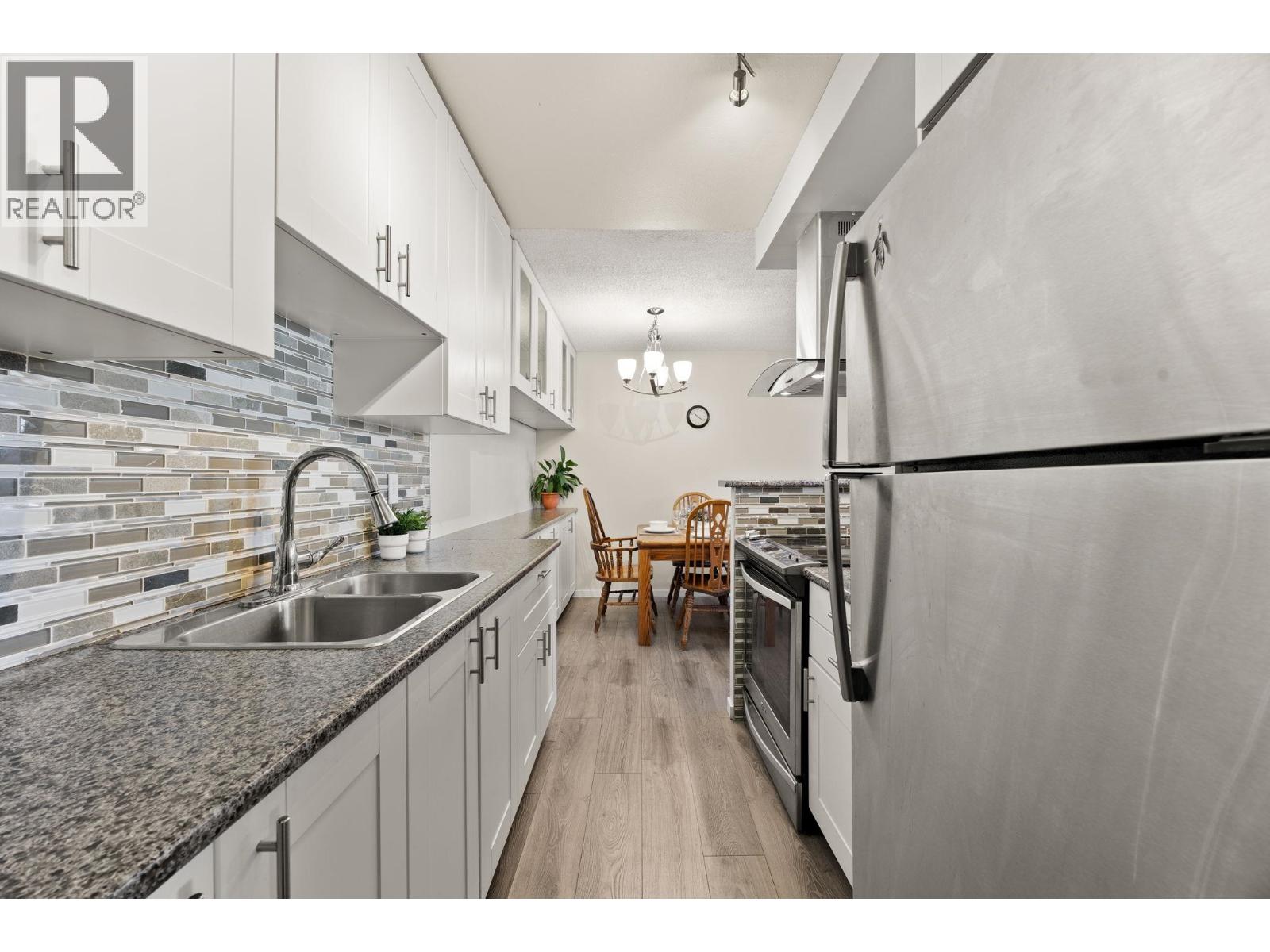 1202 6759 Willingdon Avenue, Burnaby, British Columbia  V5H 3Y9 - Photo 4 - R3121127