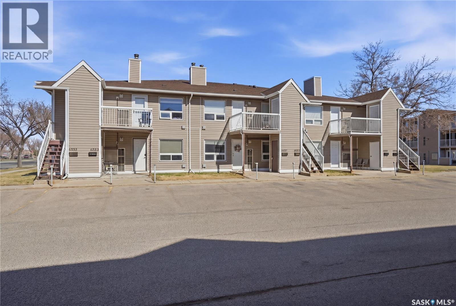 6549 Rochdale Boulevard, Regina, Saskatchewan  S4X 2Z1 - Photo 1 - SK035358