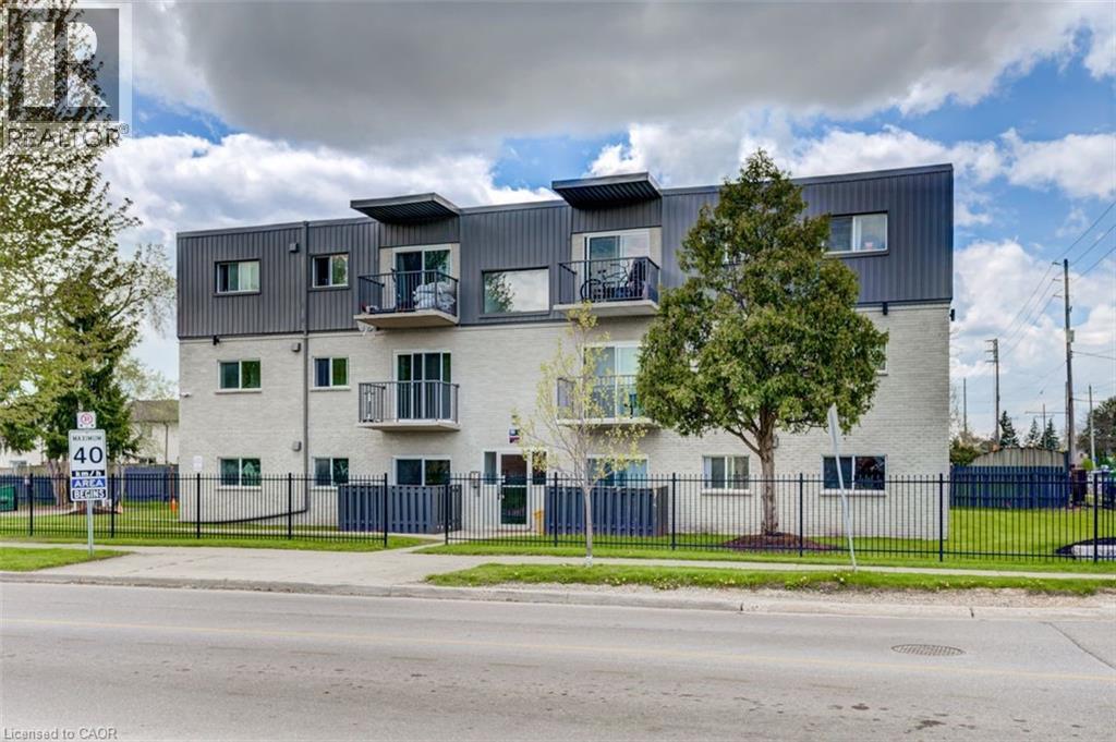 151 Marconi Boulevard Unit# 1, London, Ontario  N5V 1A6 - Photo 1 - 40825483