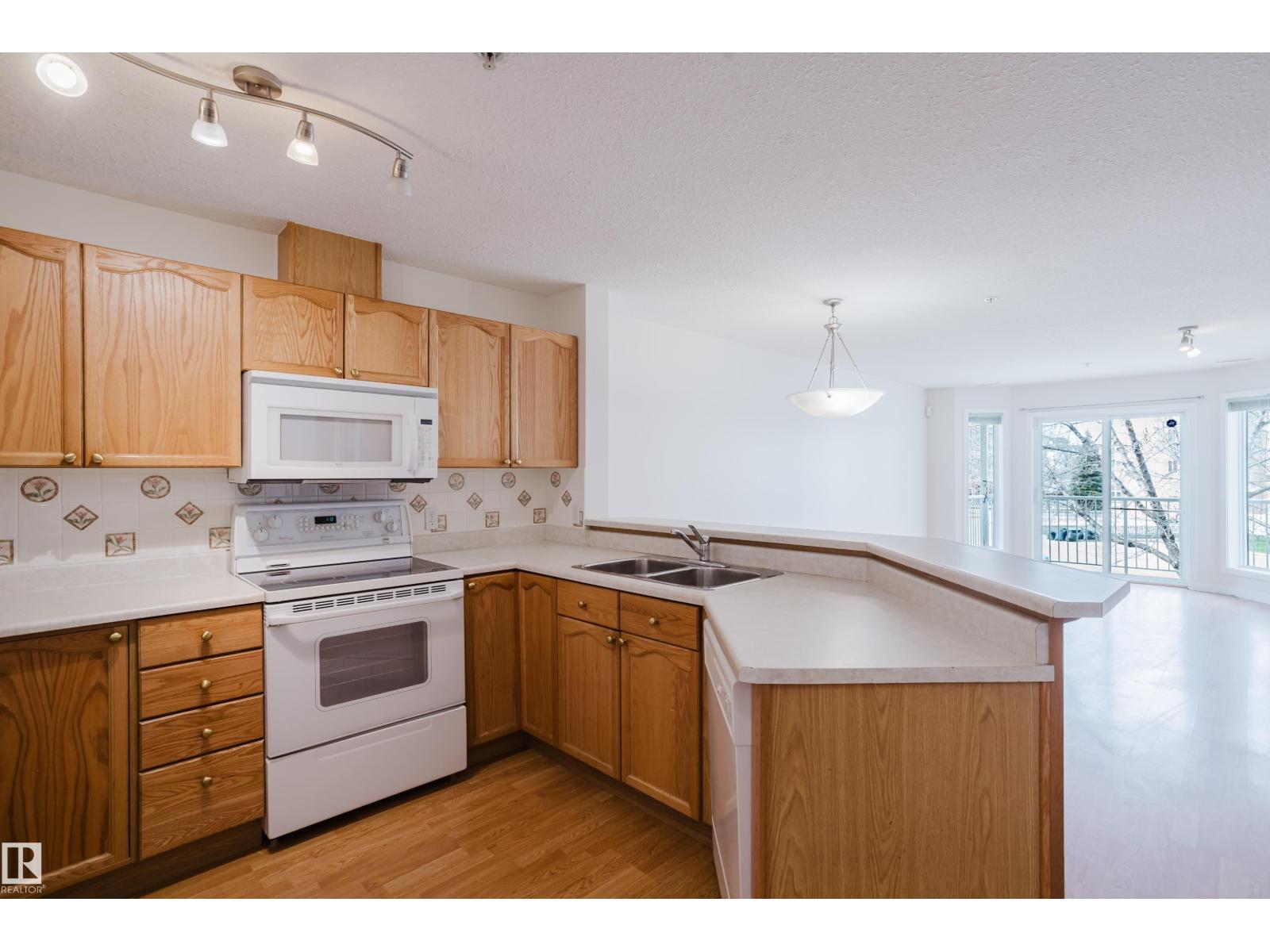 #201 4312 139 Av Nw, Edmonton, Alberta  T5Y 3J4 - Photo 4 - E4486593