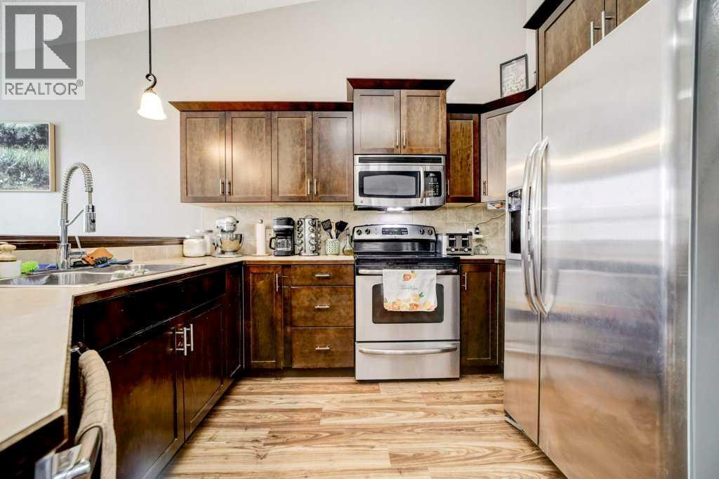 121 Mt Sundance Crescent W, Lethbridge, Alberta  T1J 0L4 - Photo 21 - A2307920