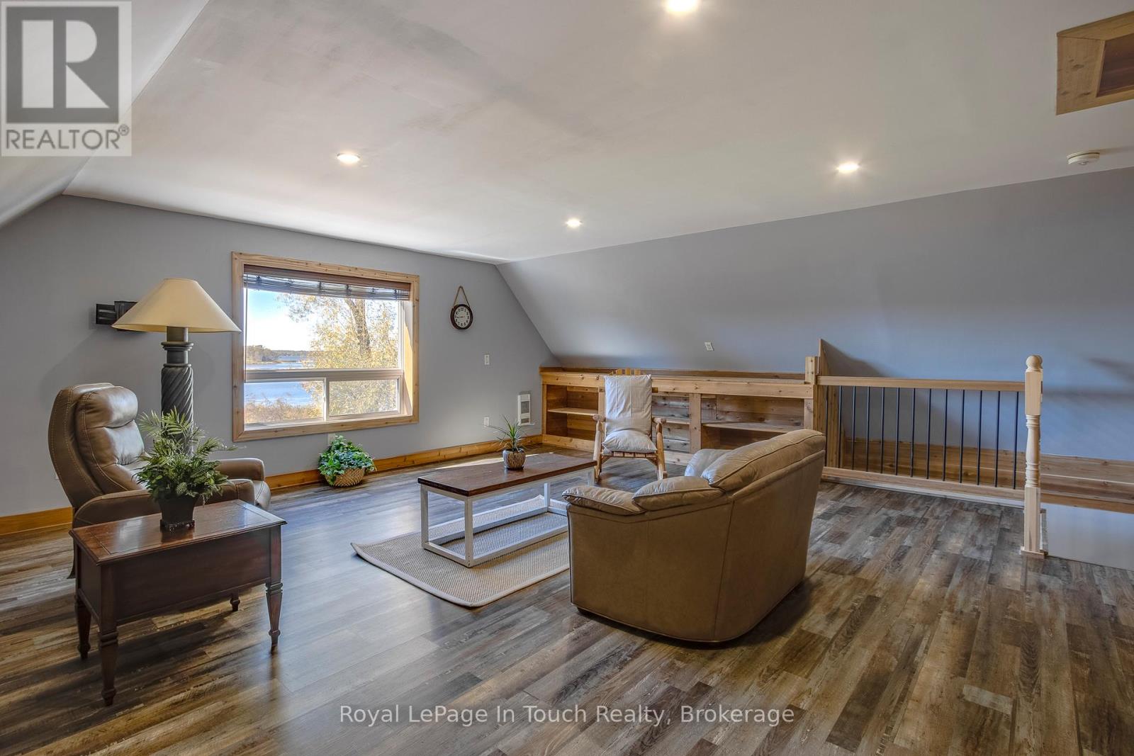 142 Duck Bay Road, Tay, Ontario  L0K 2C0 - Photo 18 - S12463255