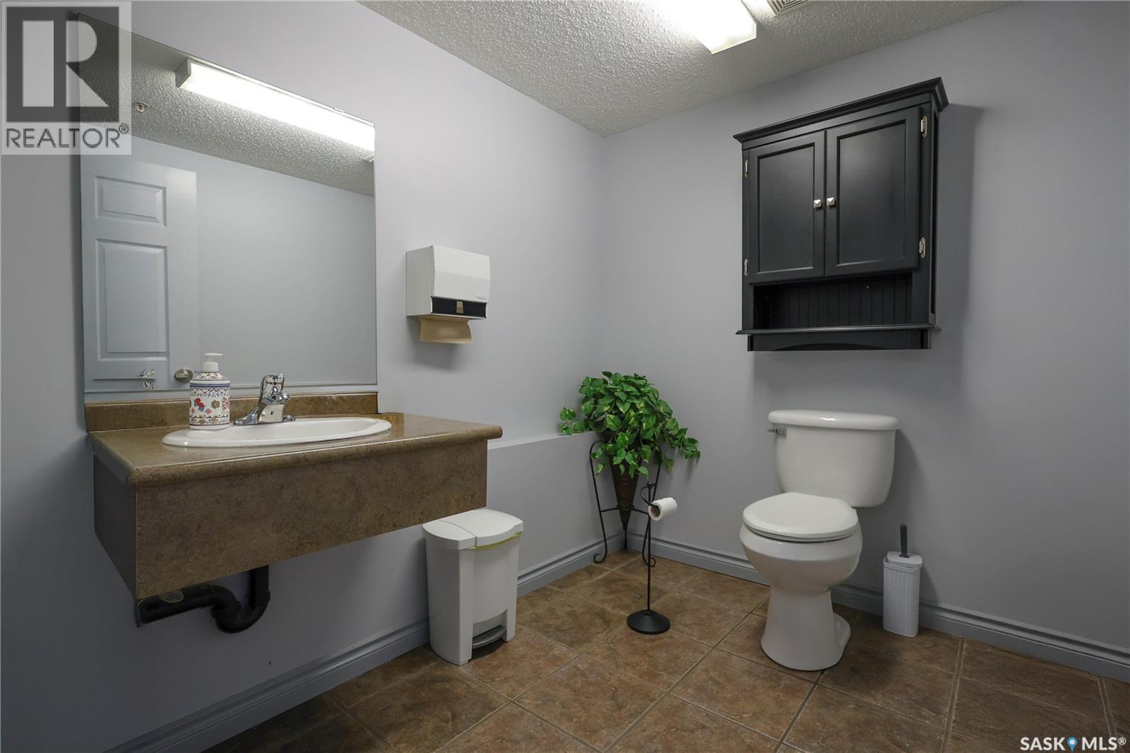 201 1901 1 1/2 Avenue W, Prince Albert, Saskatchewan  S6V 5A8 - Photo 46 - SK035414