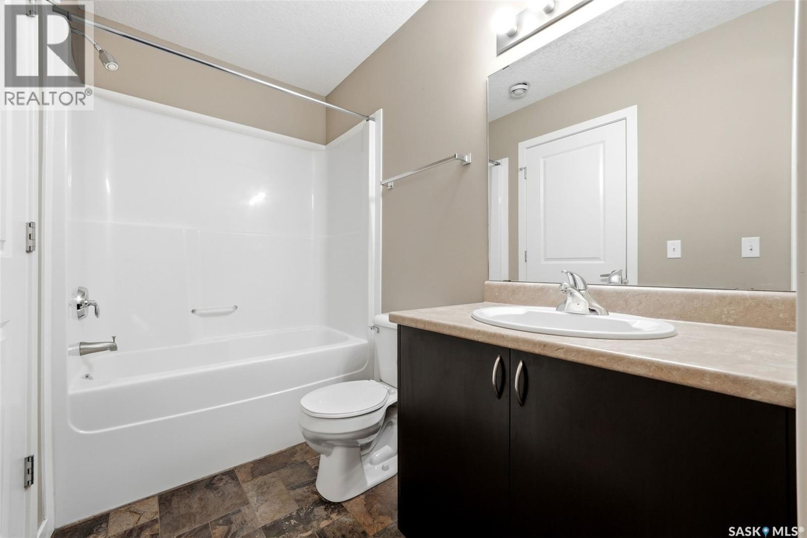 102 5052 James Hill Road, Regina, Saskatchewan  S4W 0B9 - Photo 11 - SK035371