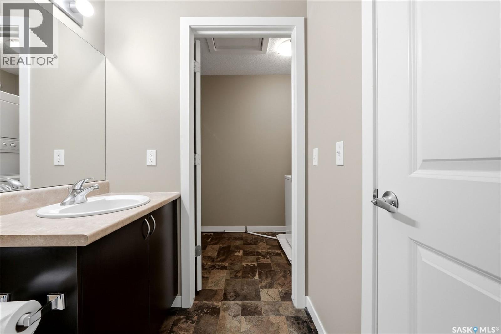 102 5052 James Hill Road, Regina, Saskatchewan  S4W 0B9 - Photo 12 - SK035371