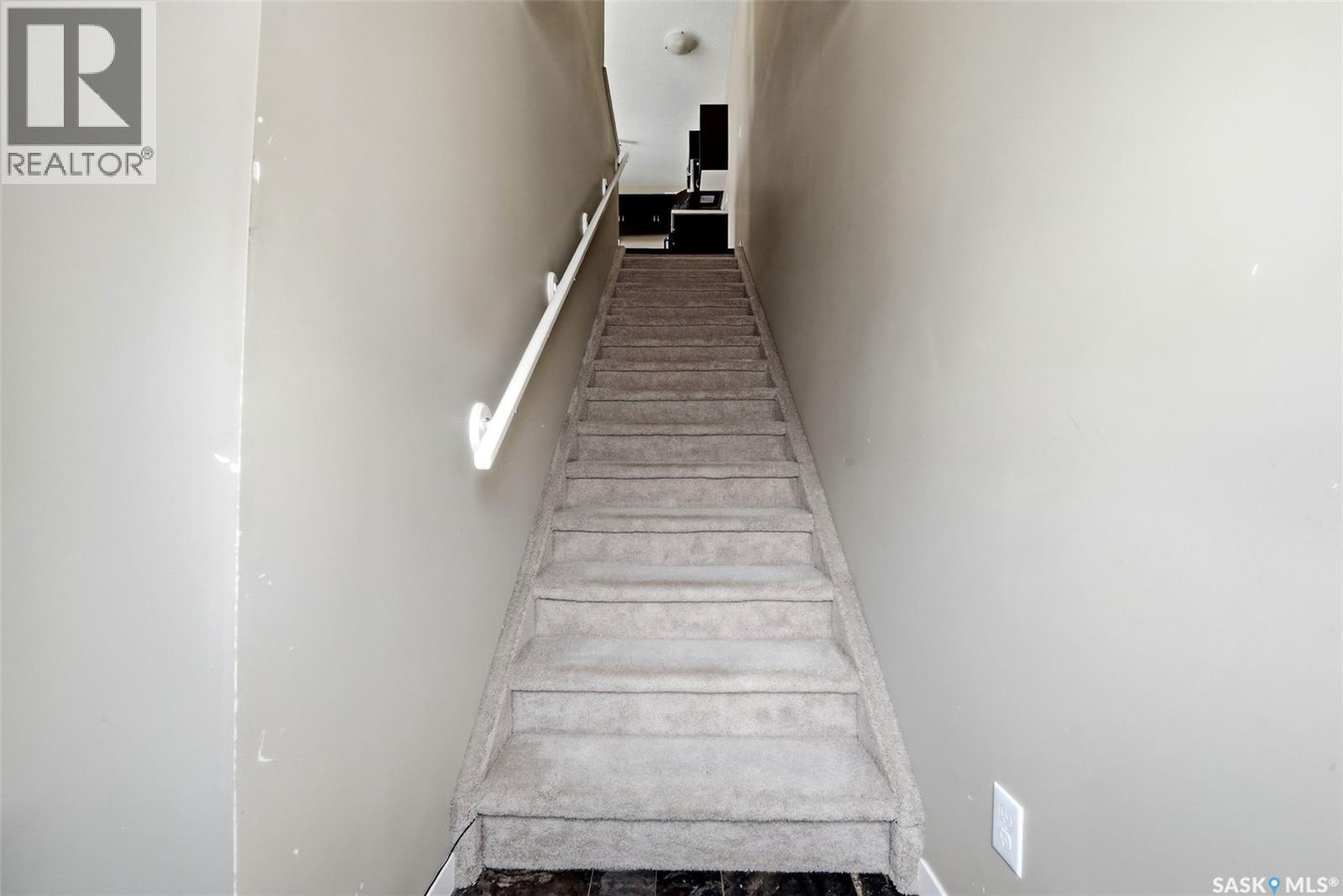 102 5052 James Hill Road, Regina, Saskatchewan  S4W 0B9 - Photo 4 - SK035371