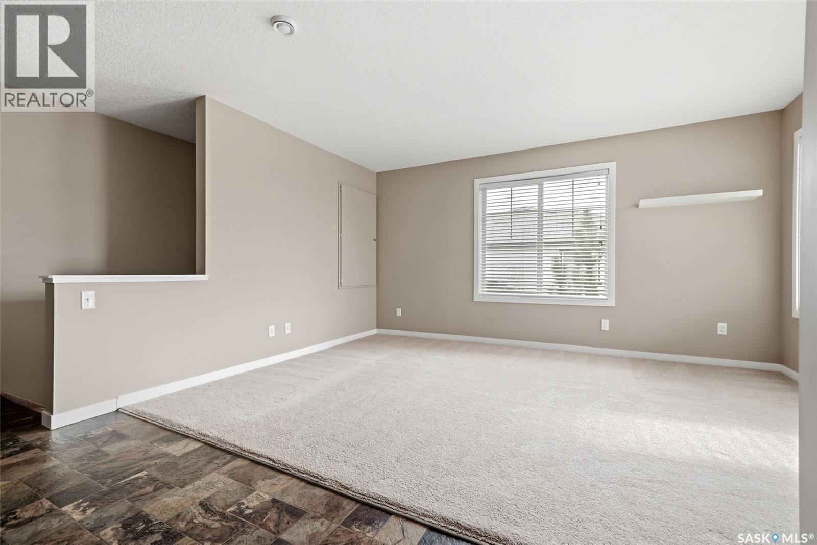 102 5052 James Hill Road, Regina, Saskatchewan  S4W 0B9 - Photo 6 - SK035371