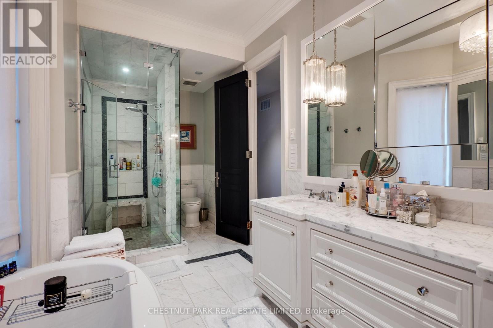 11 Admiral Road, Toronto, Ontario  M5R 2L4 - Photo 23 - C13102974