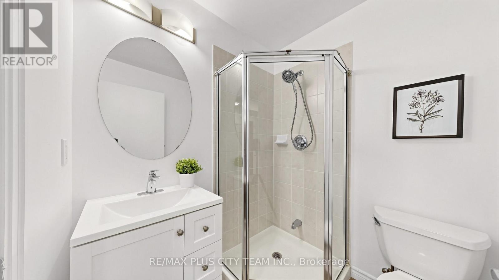 303 - 16 Yonge Street, Toronto, Ontario  M5E 2A1 - Photo 14 - C13103012