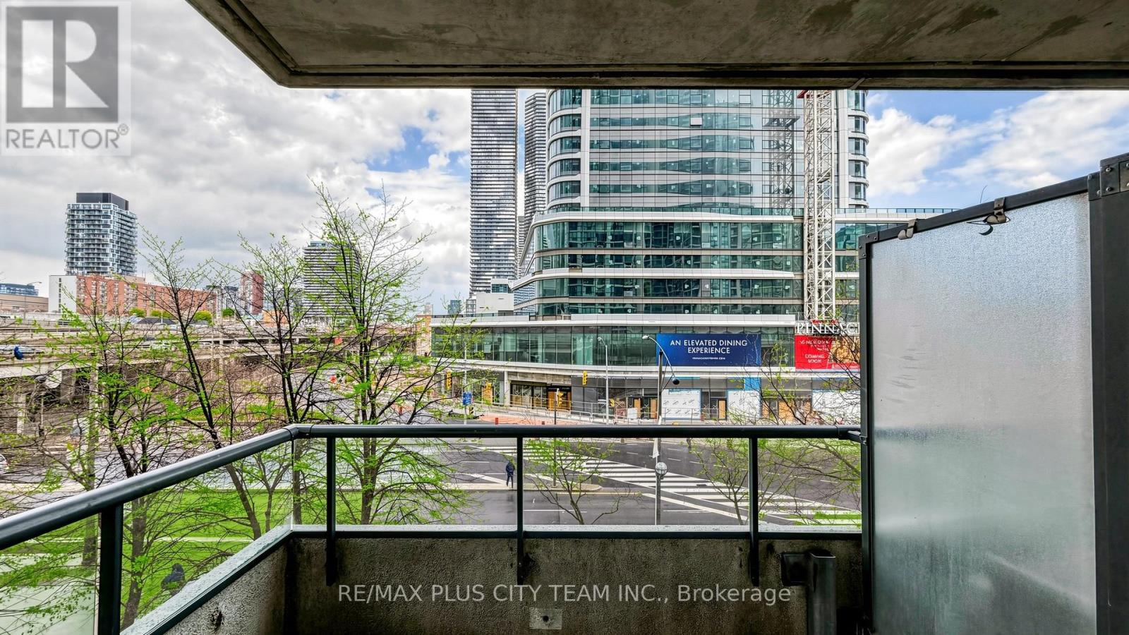 303 - 16 Yonge Street, Toronto, Ontario  M5E 2A1 - Photo 18 - C13103012