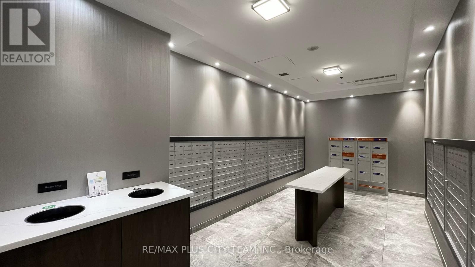 303 - 16 Yonge Street, Toronto, Ontario  M5E 2A1 - Photo 27 - C13103012