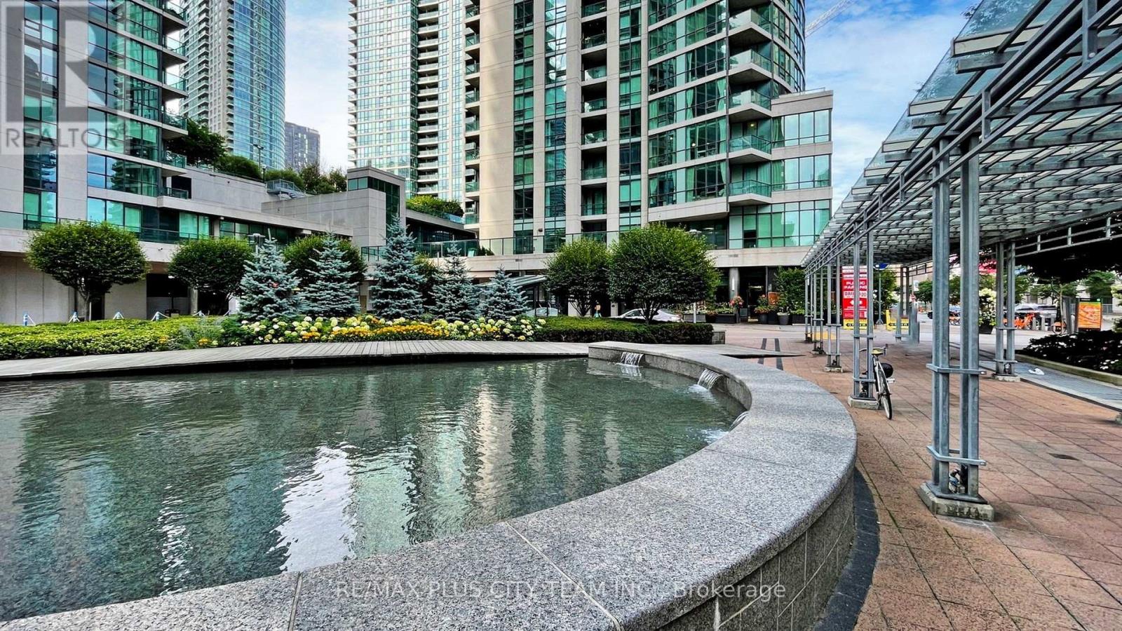 303 - 16 Yonge Street, Toronto, Ontario  M5E 2A1 - Photo 32 - C13103012