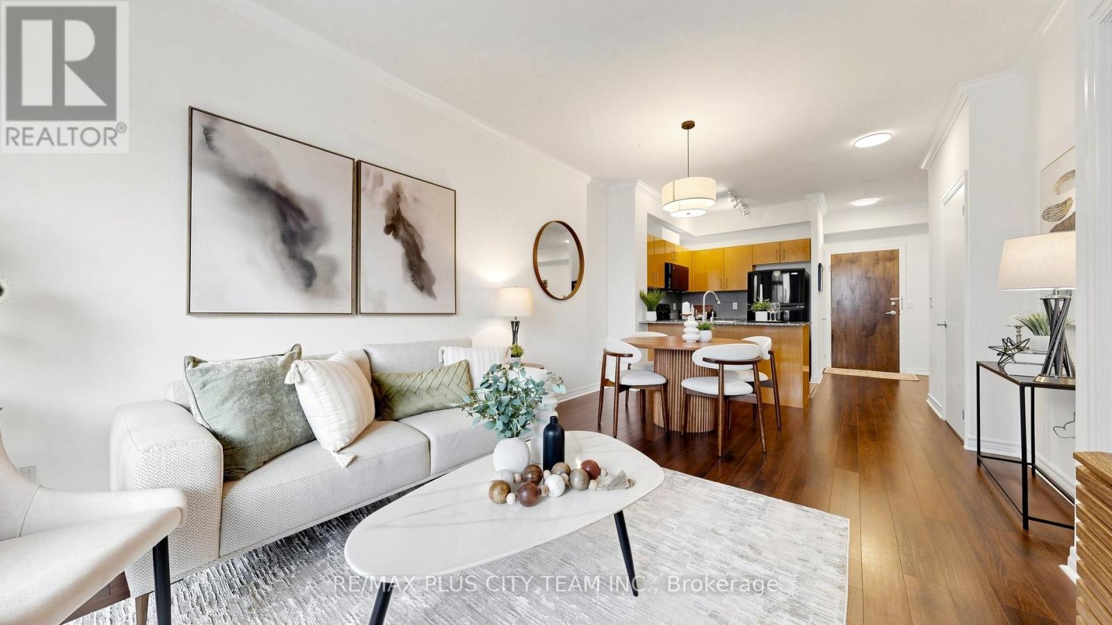 303 - 16 Yonge Street, Toronto, Ontario  M5E 2A1 - Photo 4 - C13103012