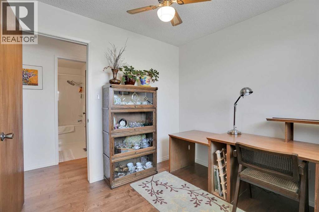 228 Dovercrest Place SE, Calgary, Alberta  t2b 1y5 - Photo 18 - A2309195