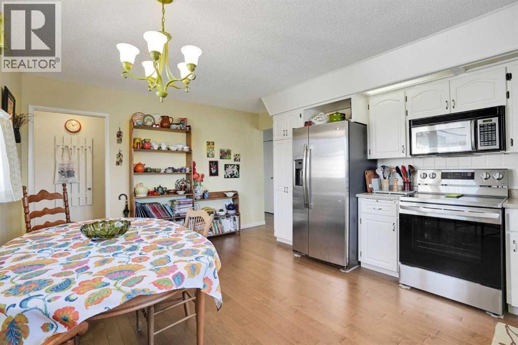 228 Dovercrest Place SE, Calgary, Alberta  t2b 1y5 - Photo 14 - A2309195