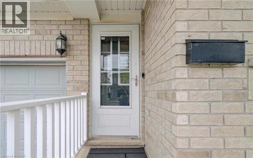 699 Commonwealth Crescent, Kitchener, Ontario  N2E 4J8 - Photo 3 - 40828071