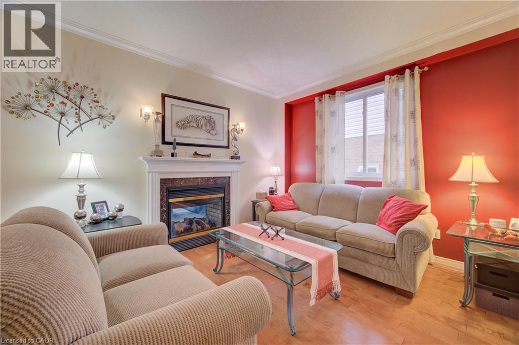 699 Commonwealth Crescent, Kitchener, Ontario  N2E 4J8 - Photo 4 - 40828071