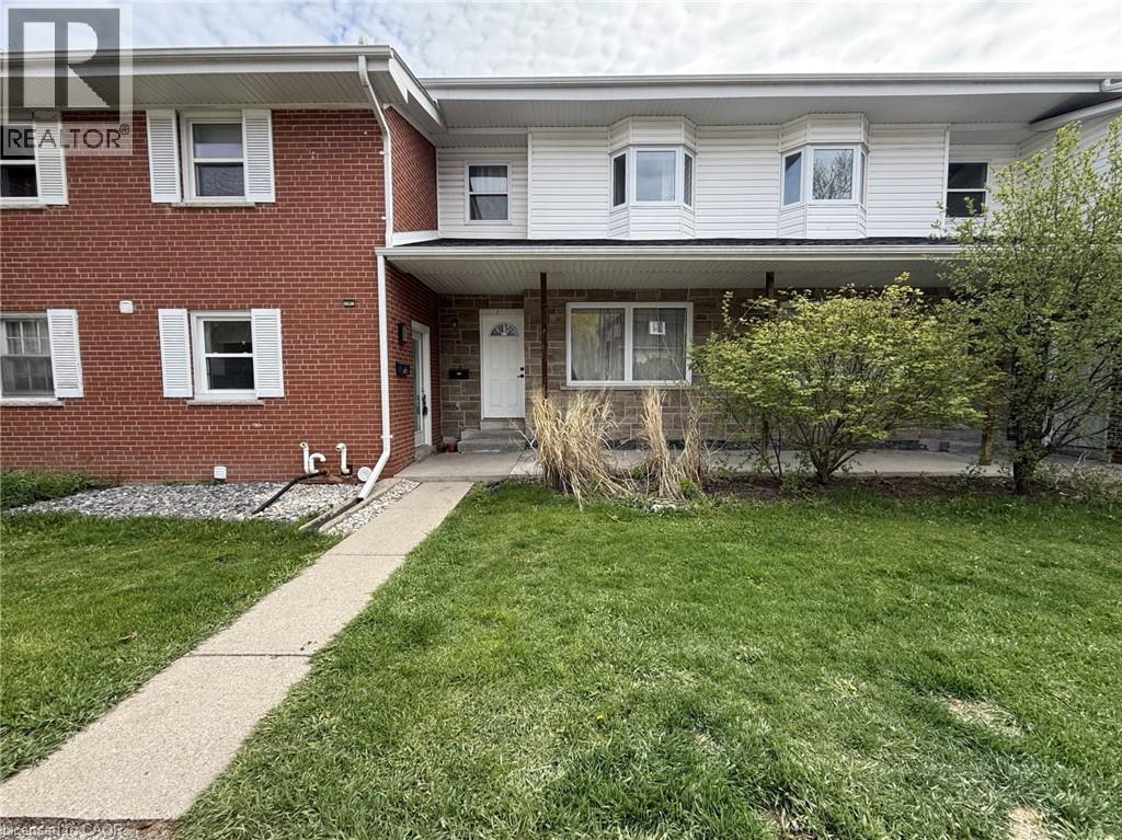 284 Westcourt Place, Waterloo, Ontario  N2L 2R7 - Photo 1 - 40827930
