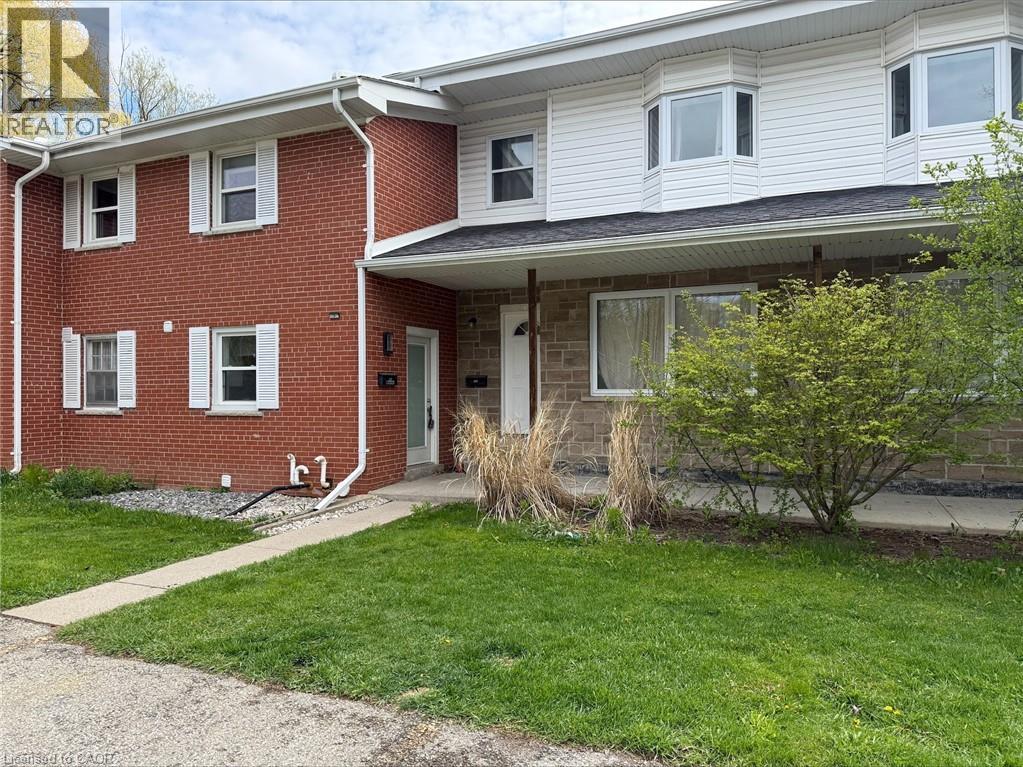 284 Westcourt Place, Waterloo, Ontario  N2L 2R7 - Photo 2 - 40827930