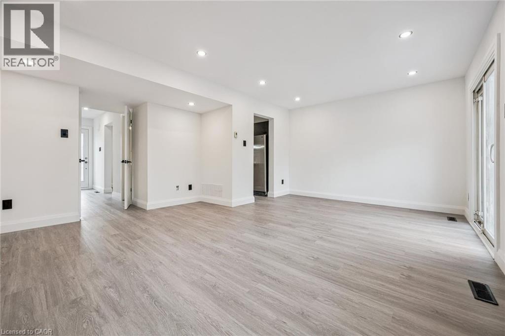 900 Central Park Drive Unit# 49, Brampton, Ontario  L6S 3J6 - Photo 13 - 40827900