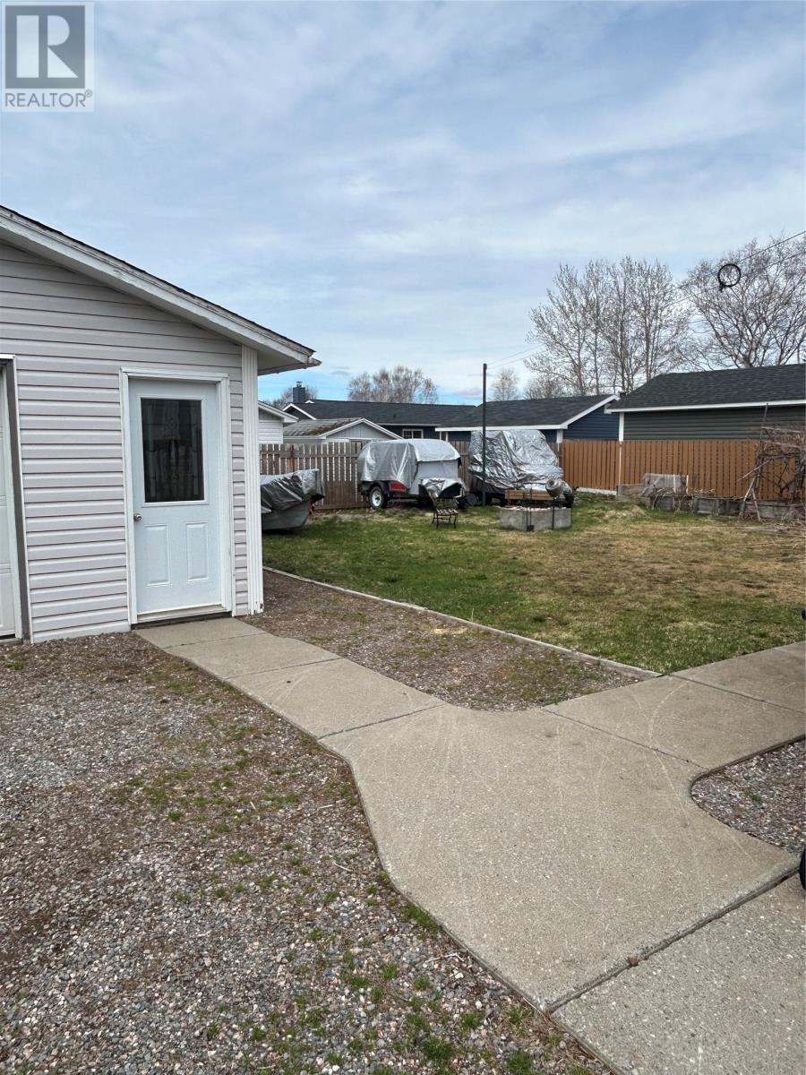 13 Birchview Drive, Pasadena, Newfoundland & Labrador  A0L 1K0 - Photo 4 - 1297154
