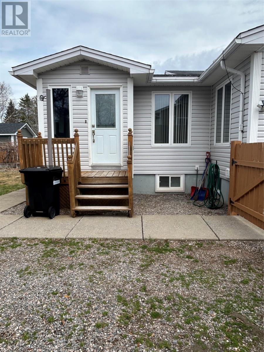 13 Birchview Drive, Pasadena, Newfoundland & Labrador  A0L 1K0 - Photo 3 - 1297154