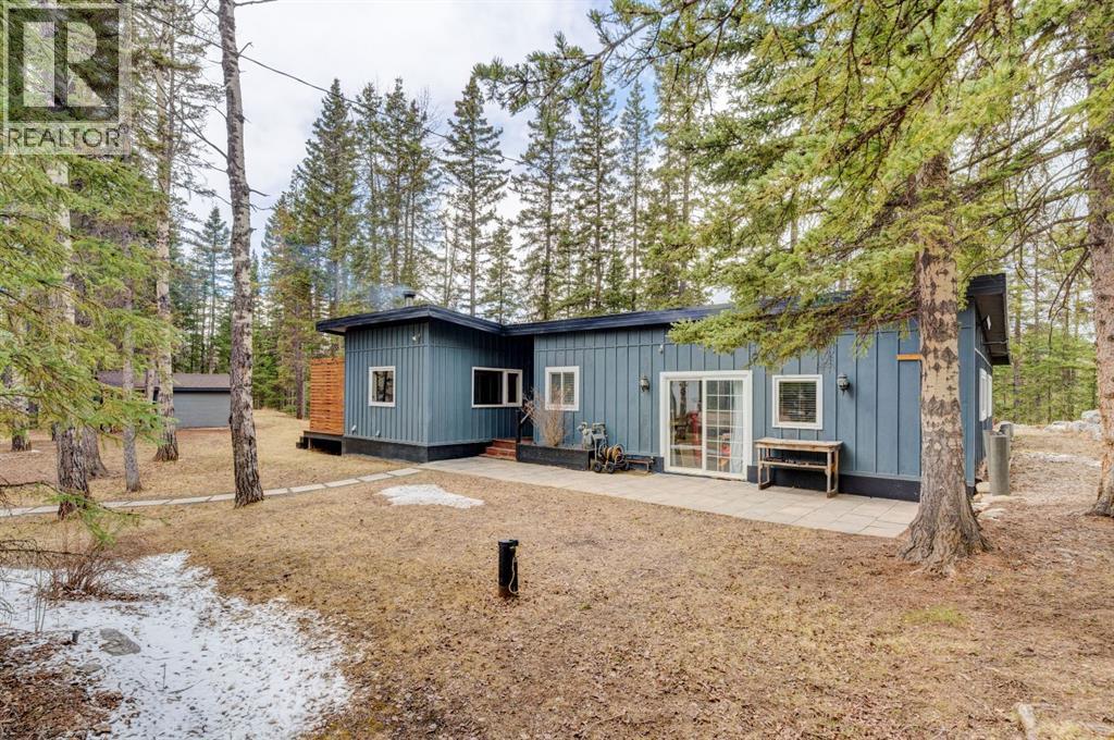 84 Burney, Bragg Creek, Alberta  T0L 0C5 - Photo 39 - A2309483