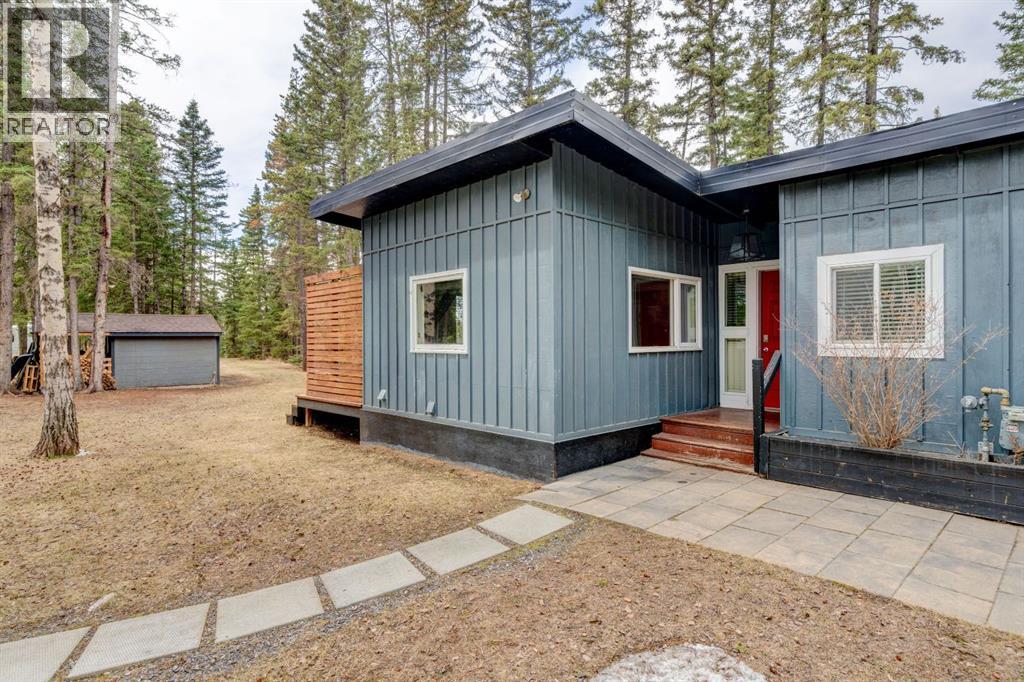 84 Burney, Bragg Creek, Alberta  T0L 0C5 - Photo 40 - A2309483