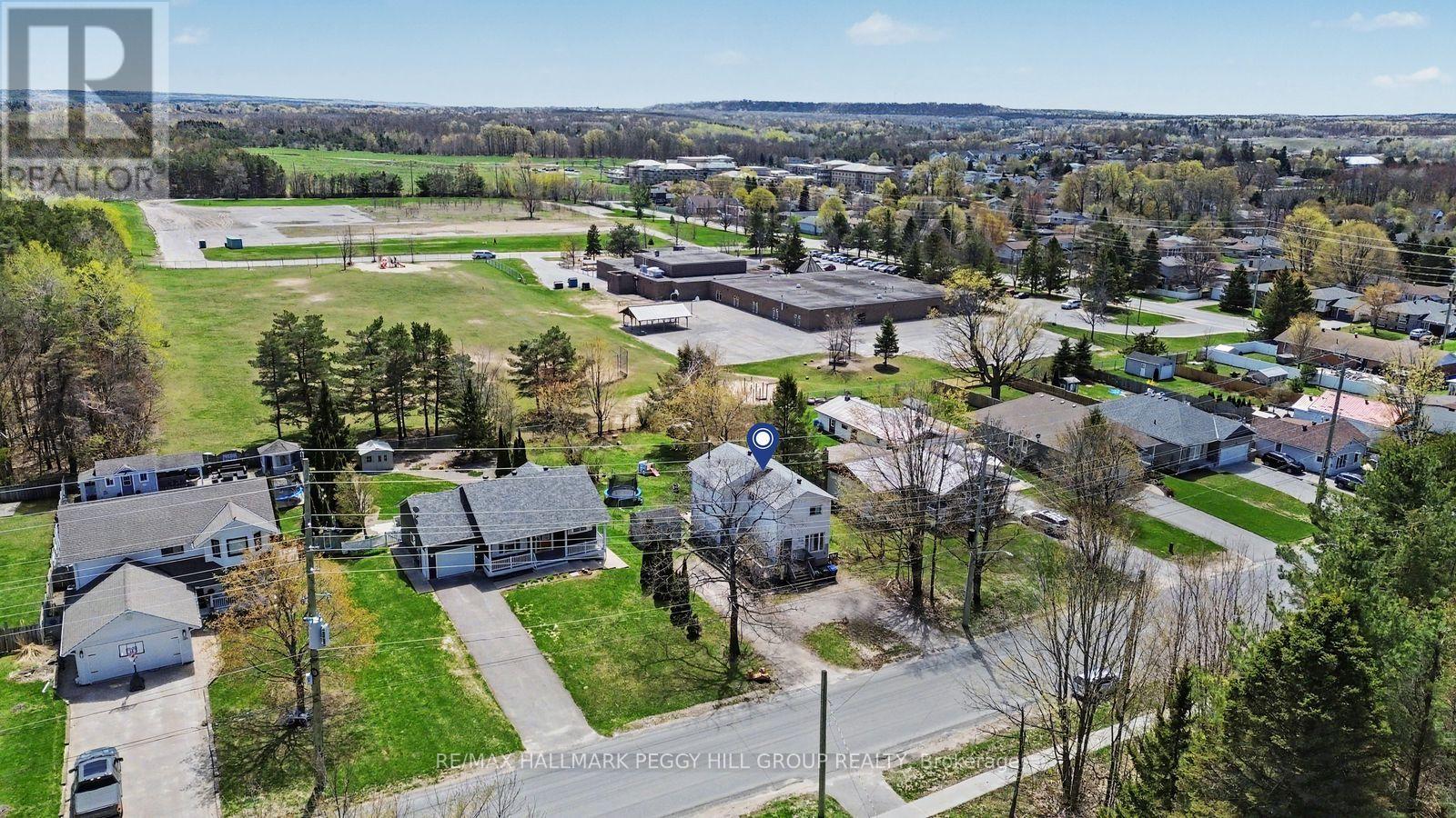 1 - 126 Robert Street E, Penetanguishene, Ontario  L9M 1J2 - Photo 17 - S13102868