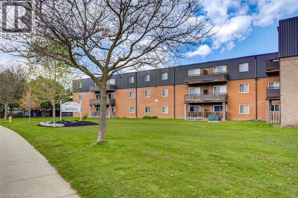 370 Admiral Drive Unit# 302, London, Ontario  N5V 3C2 - Photo 2 - 40806140
