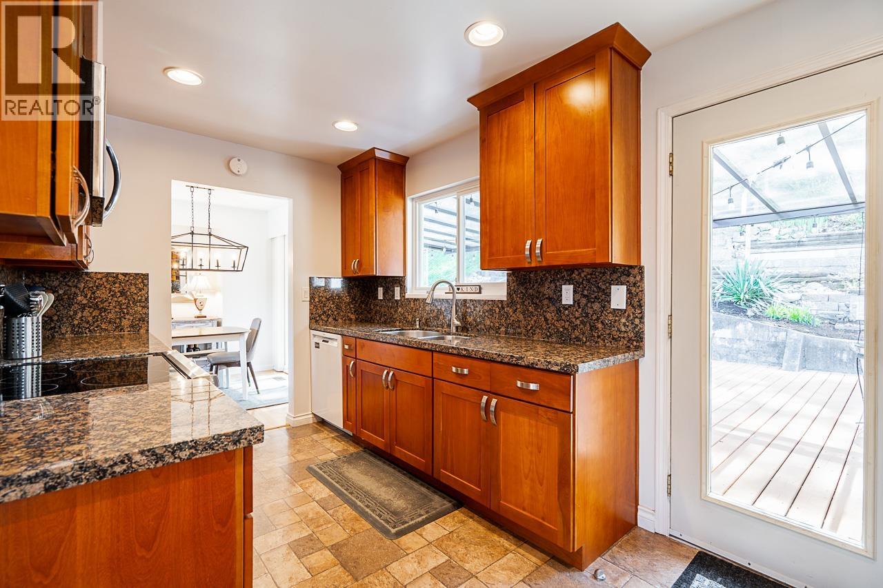 1062 Spar Drive, Coquitlam, British Columbia  V3H 3G8 - Photo 15 - R3117603