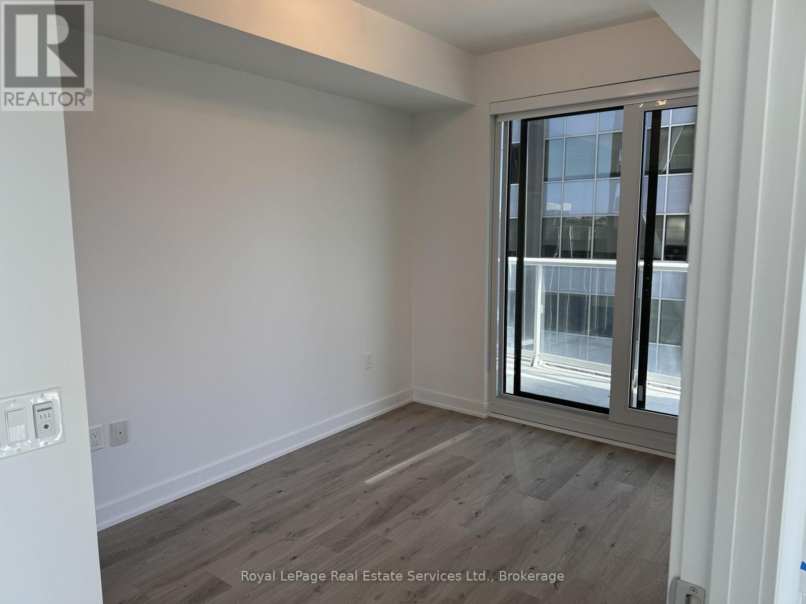 1814 - 230 Simcoe Street, Toronto, Ontario  M5T 1T4 - Photo 2 - C13103160