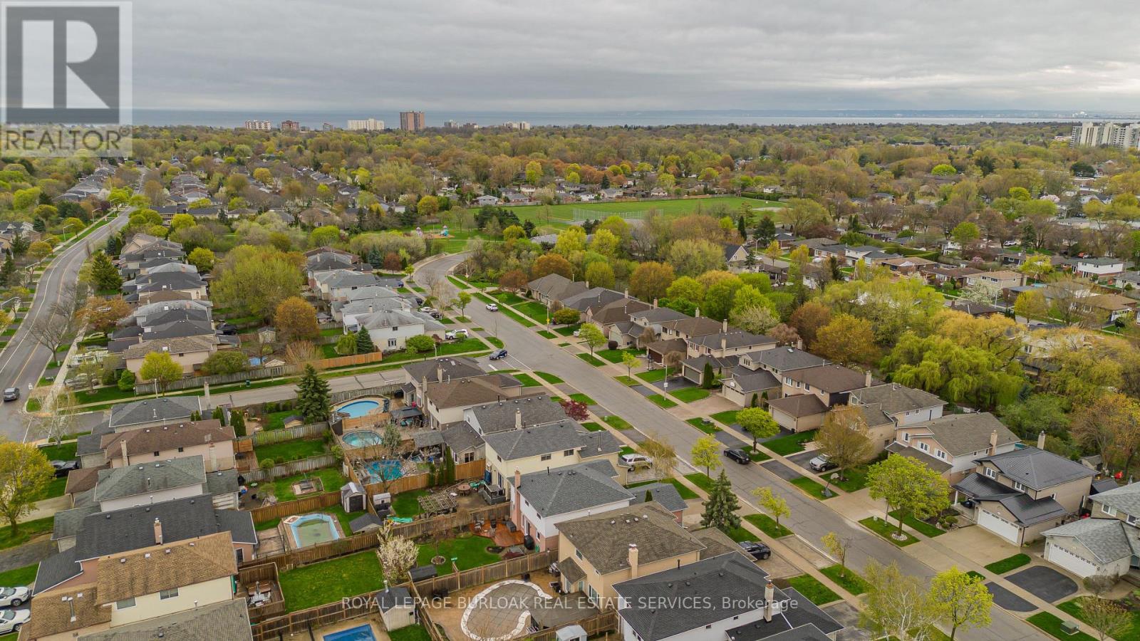 5402 Sheldon Park Drive, Burlington, Ontario  L7L 5X1 - Photo 27 - W13102870