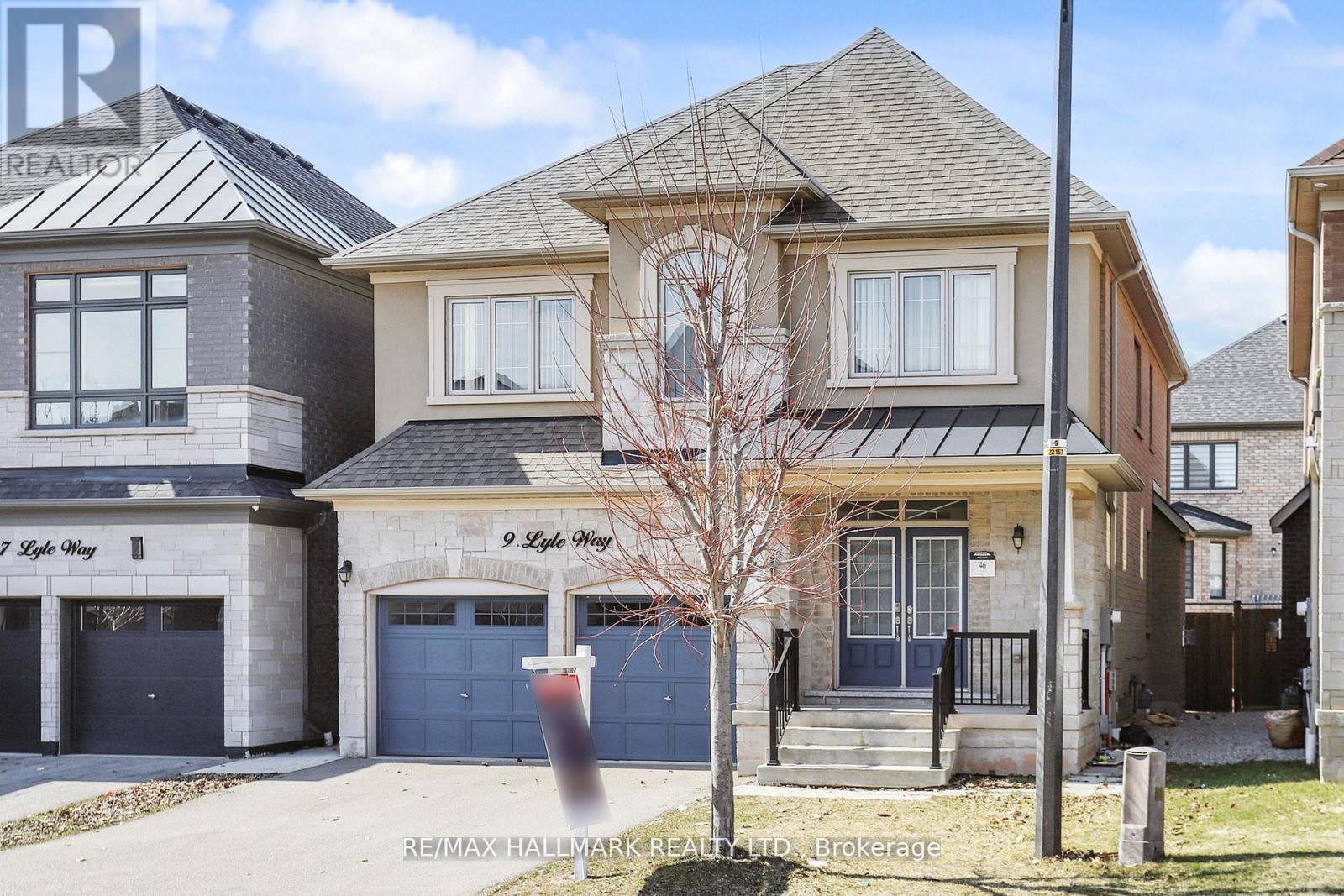 9 Lyle Way E, Brampton, Ontario  L6X 5P8 - Photo 3 - W13102922
