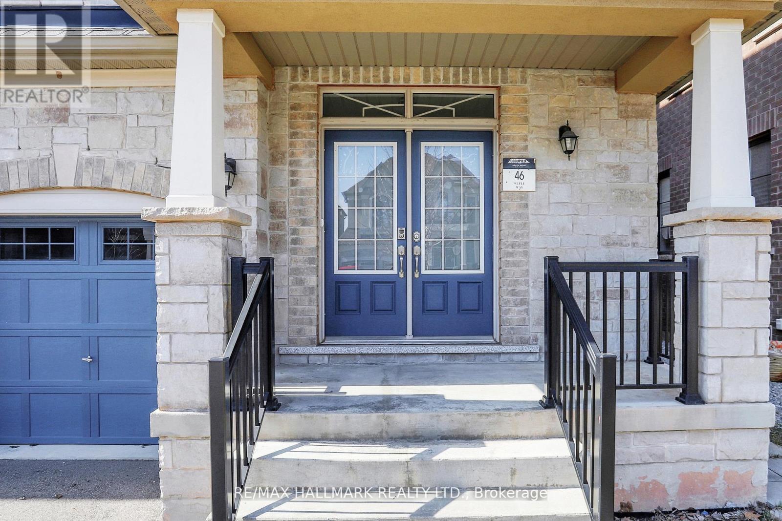 9 Lyle Way E, Brampton, Ontario  L6X 5P8 - Photo 4 - W13102922
