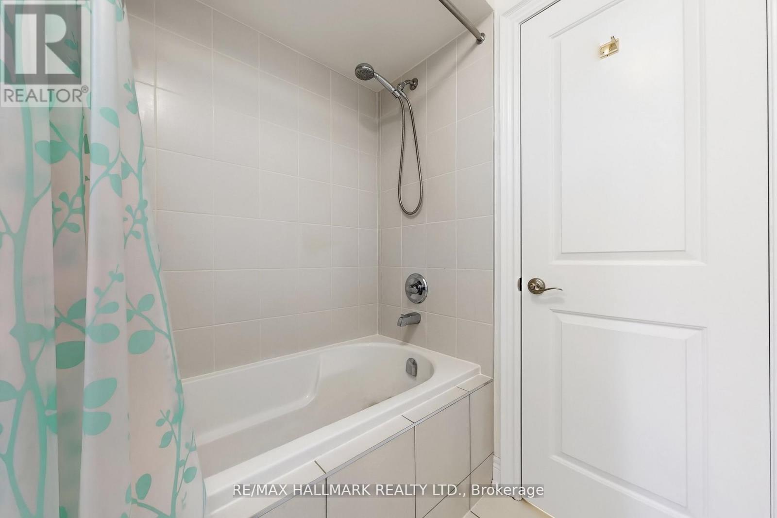 9 Lyle Way E, Brampton, Ontario  L6X 5P8 - Photo 42 - W13102922