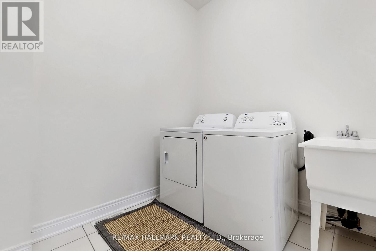 9 Lyle Way E, Brampton, Ontario  L6X 5P8 - Photo 45 - W13102922