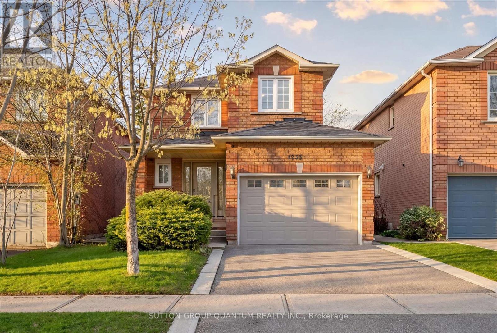 1253 GLEN VALLEY ROAD, Oakville, Ontario