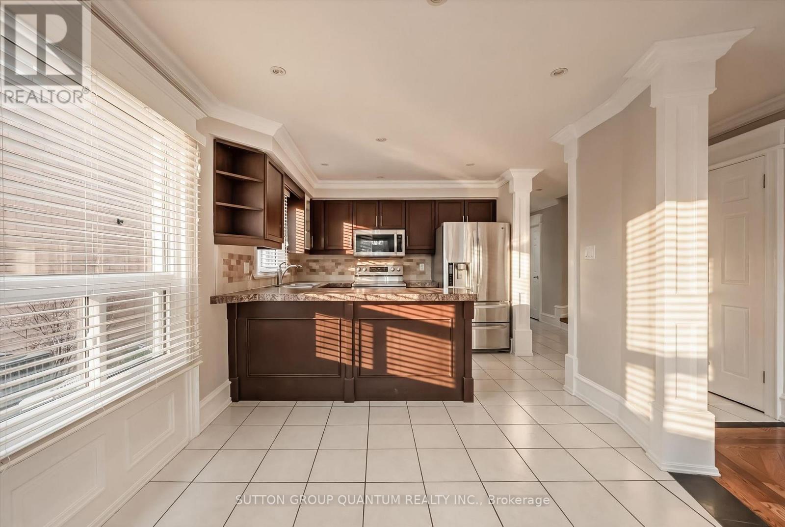 1253 Glen Valley Road, Oakville, Ontario  L6M 3K1 - Photo 13 - W13102962