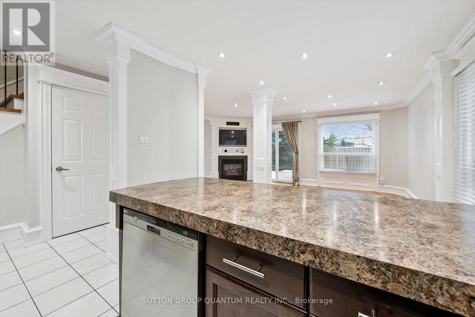 1253 Glen Valley Road, Oakville, Ontario  L6M 3K1 - Photo 16 - W13102962