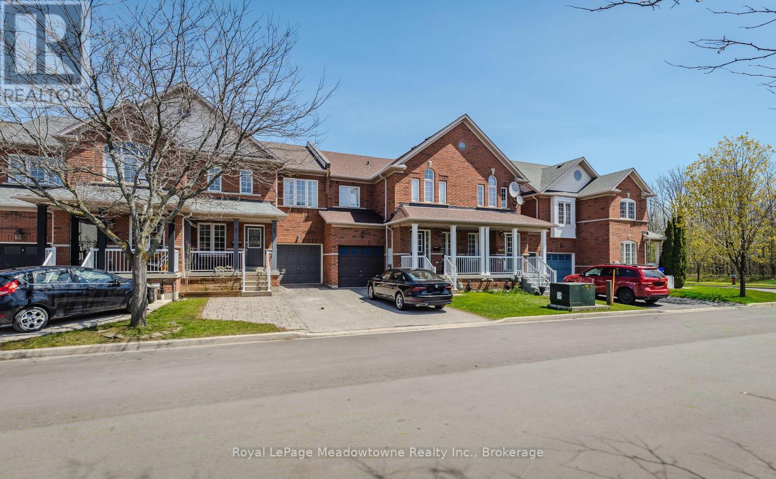 111 Waters Boulevard, Milton, Ontario  L9T 6K5 - Photo 3 - W13103236