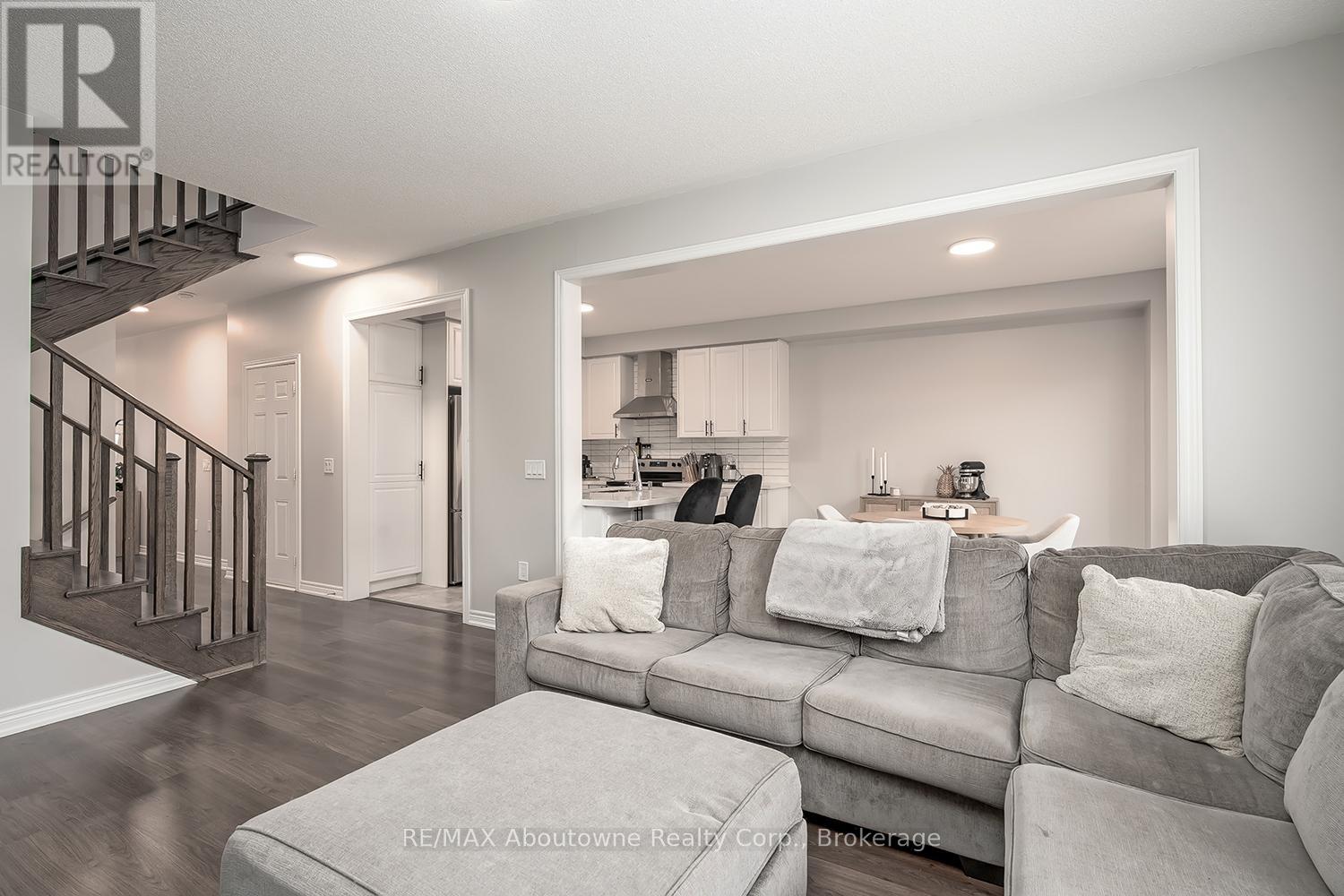 1548 Carr Landing, Milton, Ontario  L9E 1G9 - Photo 14 - W13103288
